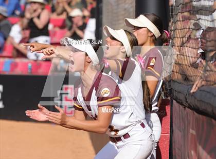 Thumbnail 1 in Point Loma vs. West Hills (CIF SDS Division 2 Final) photogallery.