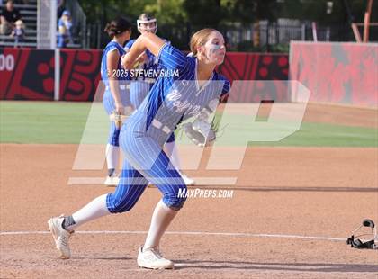Thumbnail 3 in Point Loma vs. West Hills (CIF SDS Division 2 Final) photogallery.