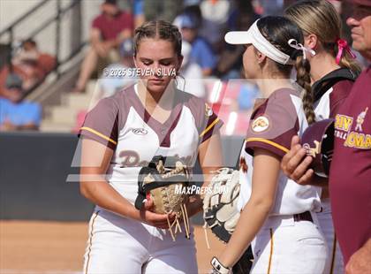 Thumbnail 2 in Point Loma vs. West Hills (CIF SDS Division 2 Final) photogallery.