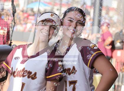 Thumbnail 1 in Point Loma vs. West Hills (CIF SDS Division 2 Final) photogallery.