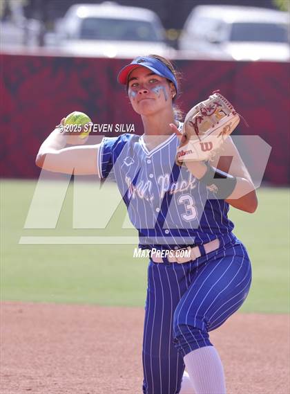 Thumbnail 1 in Point Loma vs. West Hills (CIF SDS Division 2 Final) photogallery.