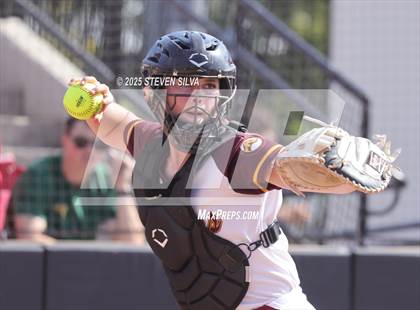 Thumbnail 1 in Point Loma vs. West Hills (CIF SDS Division 2 Final) photogallery.