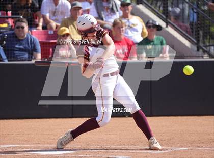 Thumbnail 2 in Point Loma vs. West Hills (CIF SDS Division 2 Final) photogallery.