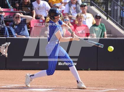 Thumbnail 2 in Point Loma vs. West Hills (CIF SDS Division 2 Final) photogallery.