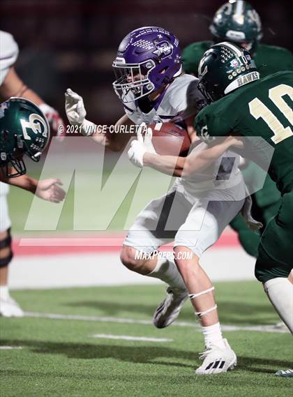 Thumbnail 1 in Boerne vs. Canyon Lake (UIL 4A Bi-District Playoff) photogallery.