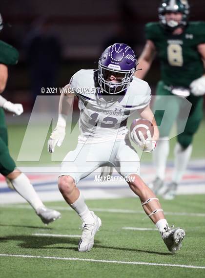 Thumbnail 2 in Boerne vs. Canyon Lake (UIL 4A Bi-District Playoff) photogallery.