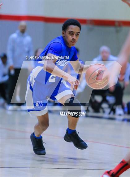 Thumbnail 3 in Burbank vs Hart (Hart Holiday Classic) photogallery.