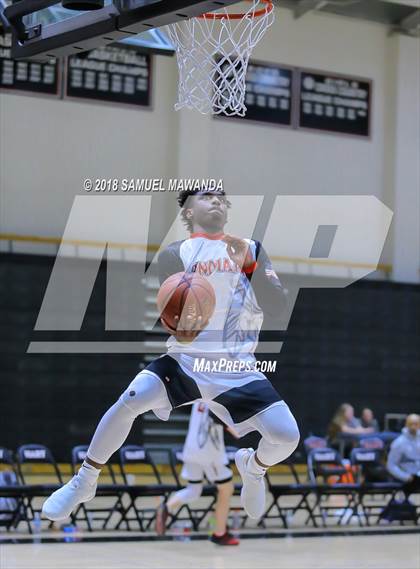 Thumbnail 2 in Burbank vs Hart (Hart Holiday Classic) photogallery.