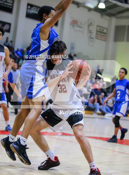 Thumbnail 1 in Burbank vs Hart (Hart Holiday Classic) photogallery.