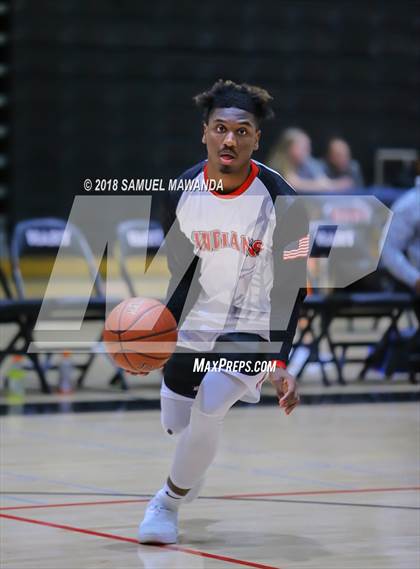 Thumbnail 2 in Burbank vs Hart (Hart Holiday Classic) photogallery.