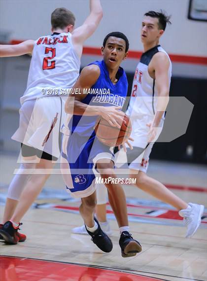Thumbnail 2 in Burbank vs Hart (Hart Holiday Classic) photogallery.