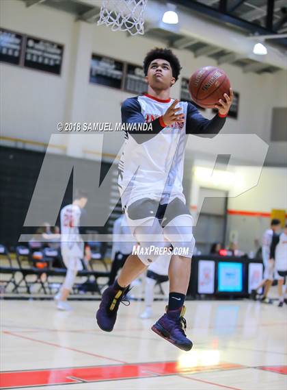 Thumbnail 1 in Burbank vs Hart (Hart Holiday Classic) photogallery.