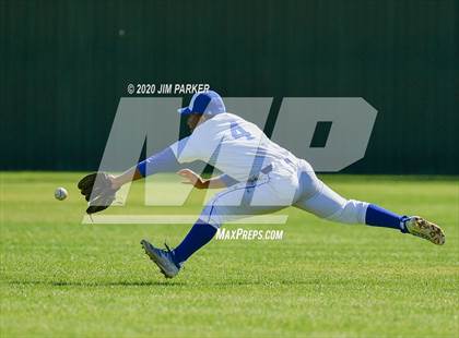 Thumbnail 2 in Copperas Cove vs. Bowie (AISD Tournament) photogallery.