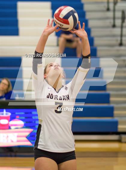 Thumbnail 3 in Katy Taylor vs Jordan photogallery.