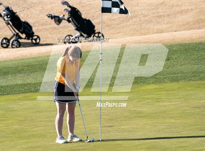 Thumbnail 2 in Sun River Tournament photogallery.