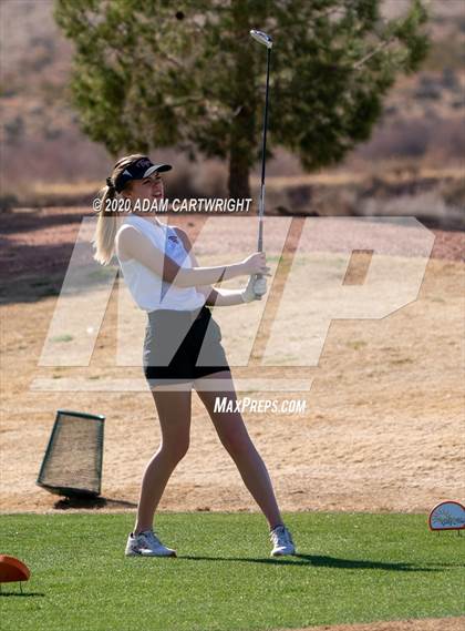 Thumbnail 3 in Sun River Tournament photogallery.