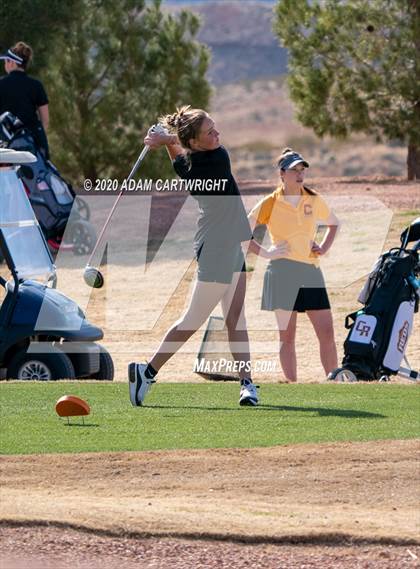 Thumbnail 2 in Sun River Tournament photogallery.