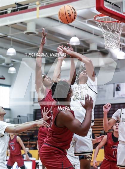 Thumbnail 1 in Oak Park vs St. Pius X-St. Matthias Academy (So Cal Showdown) photogallery.