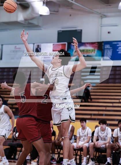 Thumbnail 2 in Oak Park vs St. Pius X-St. Matthias Academy (So Cal Showdown) photogallery.