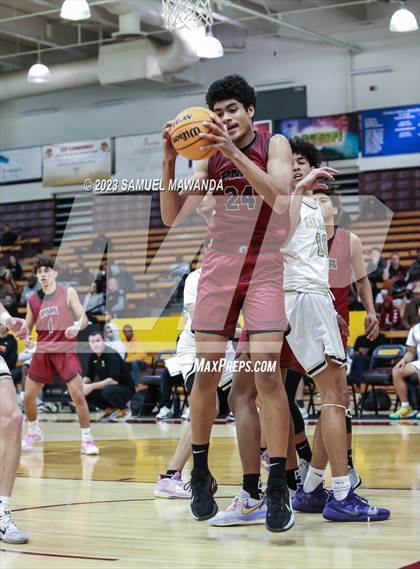 Thumbnail 2 in Oak Park vs St. Pius X-St. Matthias Academy (So Cal Showdown) photogallery.