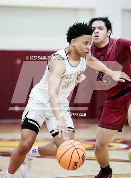Thumbnail 2 in Oak Park vs St. Pius X-St. Matthias Academy (So Cal Showdown) photogallery.