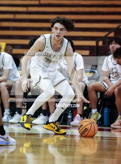 Thumbnail 3 in Oak Park vs St. Pius X-St. Matthias Academy (So Cal Showdown) photogallery.