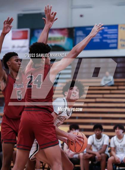 Thumbnail 2 in Oak Park vs St. Pius X-St. Matthias Academy (So Cal Showdown) photogallery.