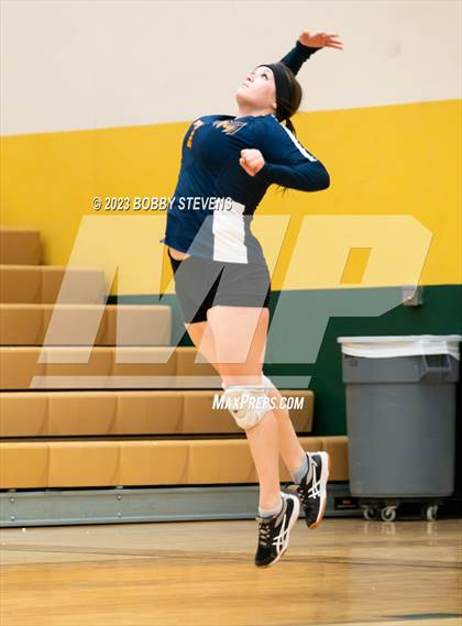 Thumbnail 3 in Mitchell @ Falcon photogallery.