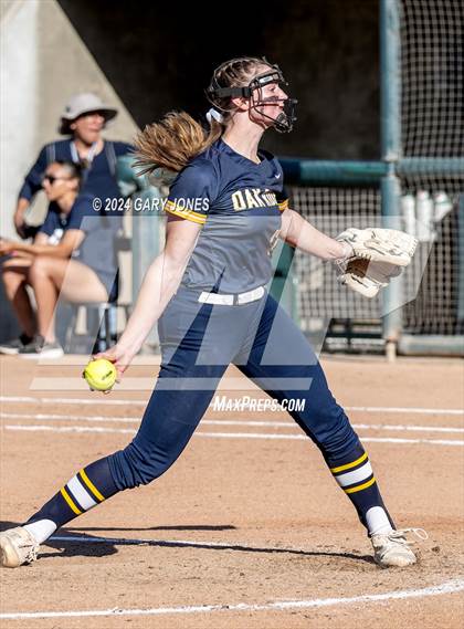 Thumbnail 3 in Oak Ridge vs. Whitney (CIF SJS D1 Final) photogallery.