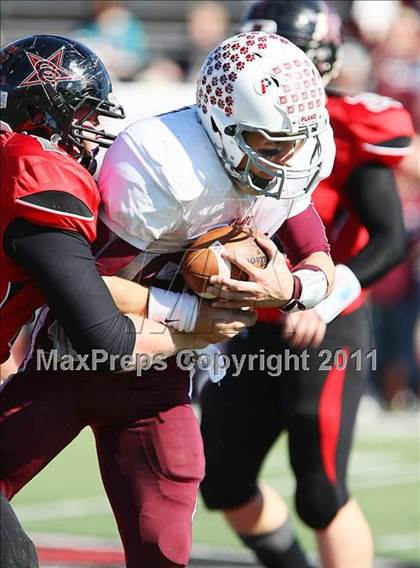 Thumbnail 1 in Coppell vs. Plano (5A Region 1 Bi-District Playoffs)  photogallery.