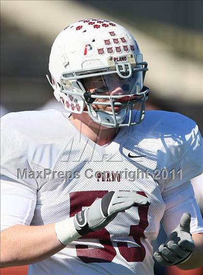 Thumbnail 3 in Coppell vs. Plano (5A Region 1 Bi-District Playoffs)  photogallery.