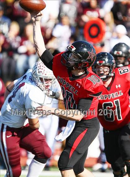 Thumbnail 3 in Coppell vs. Plano (5A Region 1 Bi-District Playoffs)  photogallery.