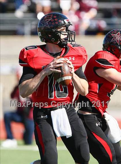 Thumbnail 1 in Coppell vs. Plano (5A Region 1 Bi-District Playoffs)  photogallery.