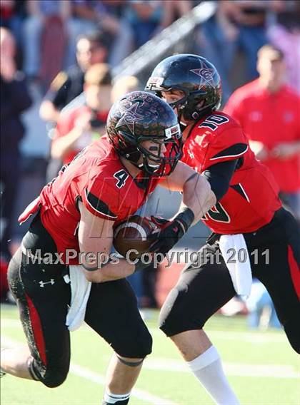 Thumbnail 2 in Coppell vs. Plano (5A Region 1 Bi-District Playoffs)  photogallery.