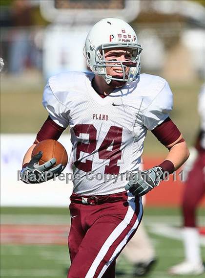 Thumbnail 3 in Coppell vs. Plano (5A Region 1 Bi-District Playoffs)  photogallery.