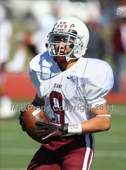 Thumbnail 2 in Coppell vs. Plano (5A Region 1 Bi-District Playoffs)  photogallery.