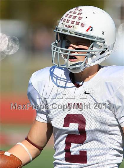 Thumbnail 3 in Coppell vs. Plano (5A Region 1 Bi-District Playoffs)  photogallery.