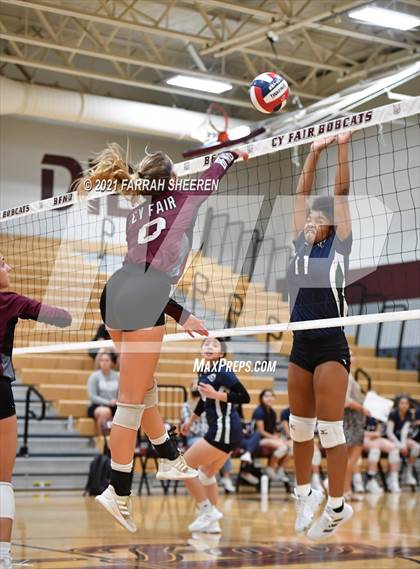 Thumbnail 2 in Cypress Ridge @ Cy-Fair photogallery.
