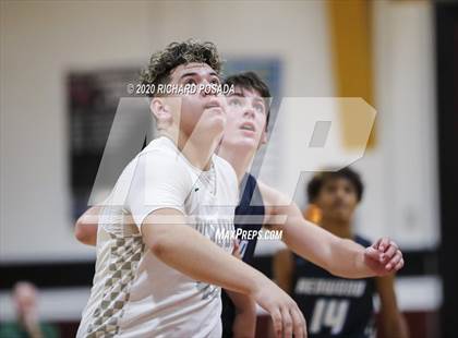 Thumbnail 3 in Dinuba vs Redwood (Polly Wilhelmsen Invitational) photogallery.