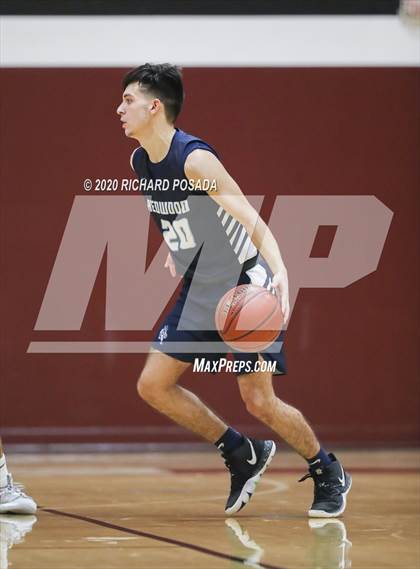 Thumbnail 2 in Dinuba vs Redwood (Polly Wilhelmsen Invitational) photogallery.