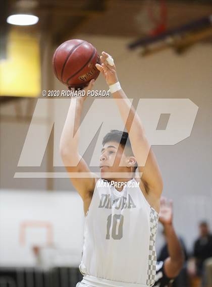 Thumbnail 2 in Dinuba vs Redwood (Polly Wilhelmsen Invitational) photogallery.