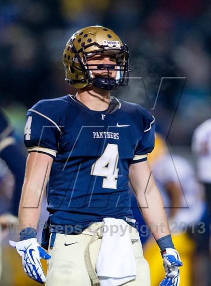 Thumbnail 3 in West Mifflin vs. Franklin Regional (WPIAL Class AAA Quarterfinal) photogallery.
