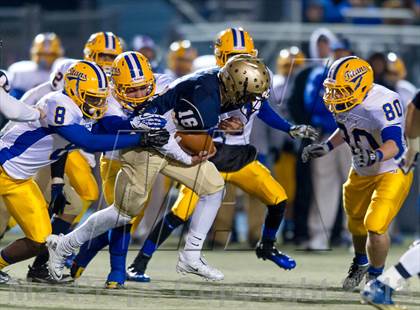 Thumbnail 2 in West Mifflin vs. Franklin Regional (WPIAL Class AAA Quarterfinal) photogallery.