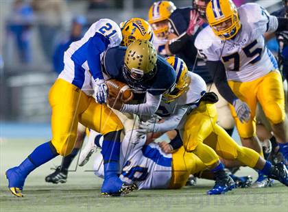 Thumbnail 3 in West Mifflin vs. Franklin Regional (WPIAL Class AAA Quarterfinal) photogallery.