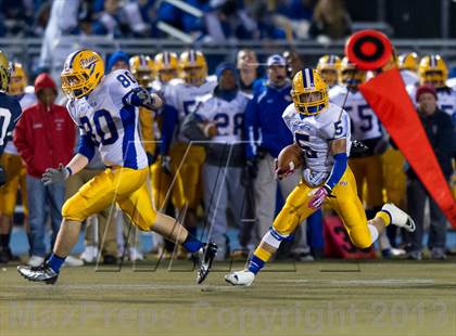 Thumbnail 1 in West Mifflin vs. Franklin Regional (WPIAL Class AAA Quarterfinal) photogallery.
