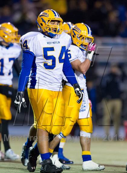 Thumbnail 3 in West Mifflin vs. Franklin Regional (WPIAL Class AAA Quarterfinal) photogallery.