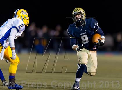 Thumbnail 1 in West Mifflin vs. Franklin Regional (WPIAL Class AAA Quarterfinal) photogallery.