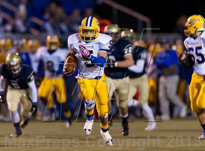 Thumbnail 3 in West Mifflin vs. Franklin Regional (WPIAL Class AAA Quarterfinal) photogallery.