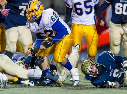 Thumbnail 2 in West Mifflin vs. Franklin Regional (WPIAL Class AAA Quarterfinal) photogallery.