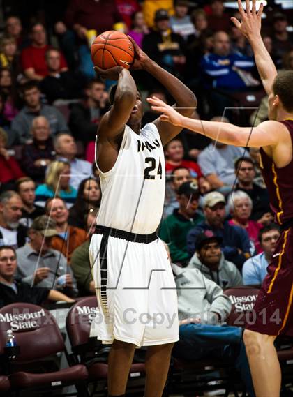 Thumbnail 3 in Paul VI  vs. Christ the King (Bass Pro Tournament of Champions) photogallery.
